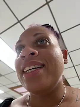 Chat ao vivo de Quinn_damilf