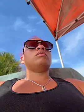 Živá chatovací místnost Quinn_damilf