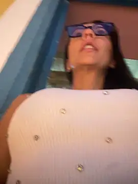 SofiParma's Live Chat Room