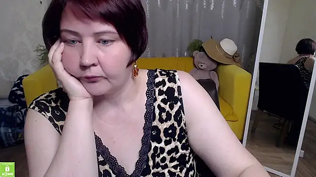 QUEEN02030 – live chatrum