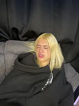 غرفة دردشة Lia_fire المباشرة