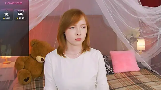 CherryCrushLove Adlı Modelin Canlı Sohbet Odası
