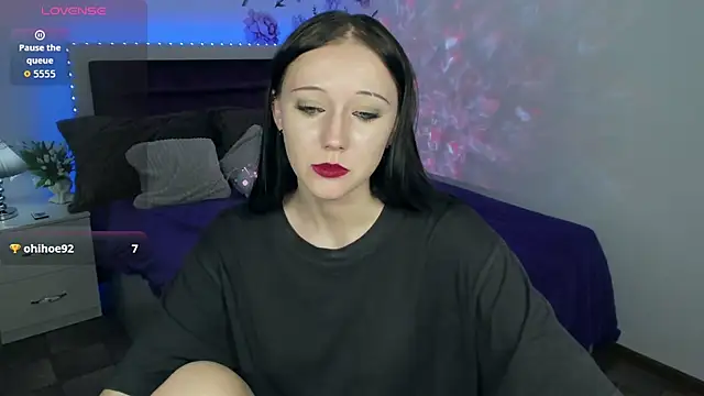 חדר צ'אט בשידור חי של OliviaLight