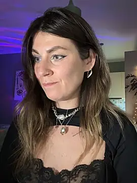Rita_Tease: δωμάτιο απευθείας συνομιλίας