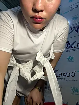 Lina-Naughty 色情直播秀