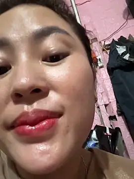 Lina-Naughty's Live Chat Room