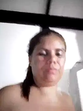 חדר צ'אט בשידור חי של Zafiro_MD