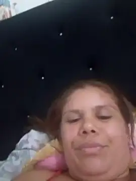 Zafiro_MD Adlı Modelin Canlı Sohbet Odası