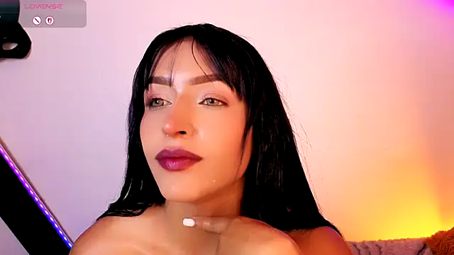 Alisse_Storm Adlı Modelin Canlı Sohbet Odası