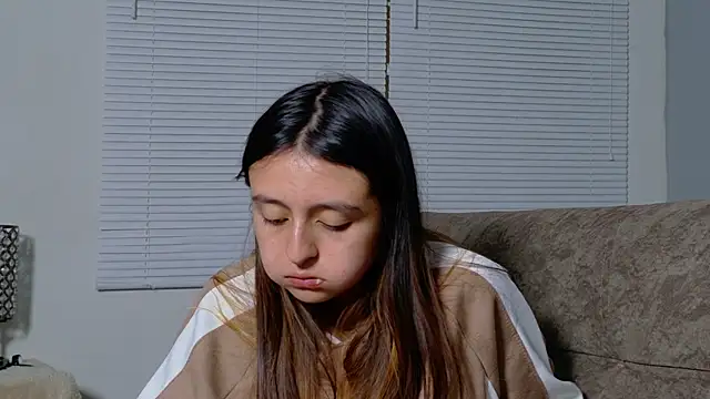 Lala_fluffy's Live Chat Room