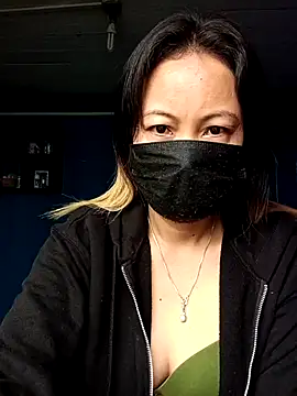 Bristy_BigBoobsn Live chat-huone