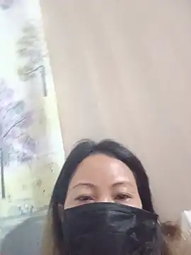 Bristy_BigBoobs 现场聊天室