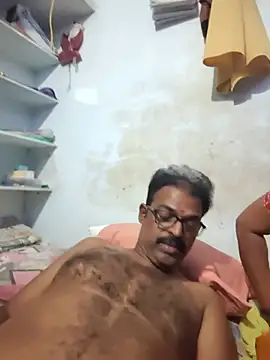غرفة دردشة Love-couple69 المباشرة