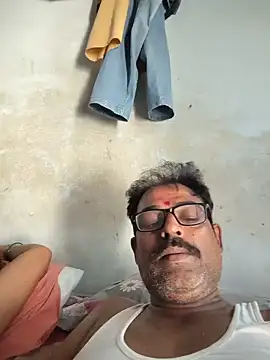 Love-couple69 Adlı Modelin Canlı Sohbet Odası