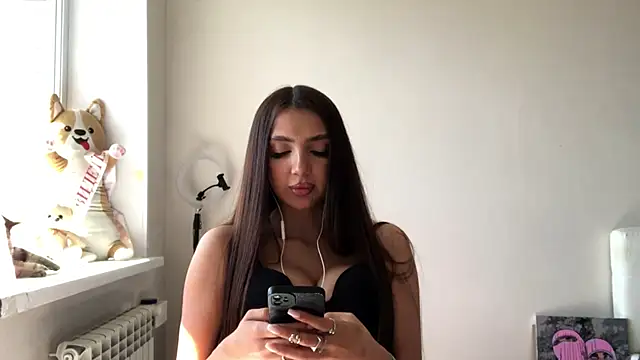 Živá chatovací místnost AlvinaMair
