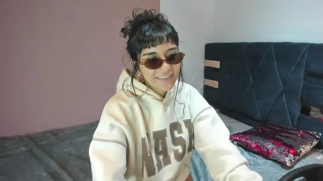 Hanna_Clark__ – live chatrum