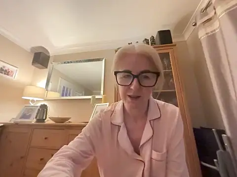Chat soba uživo modela Laylaskyexx