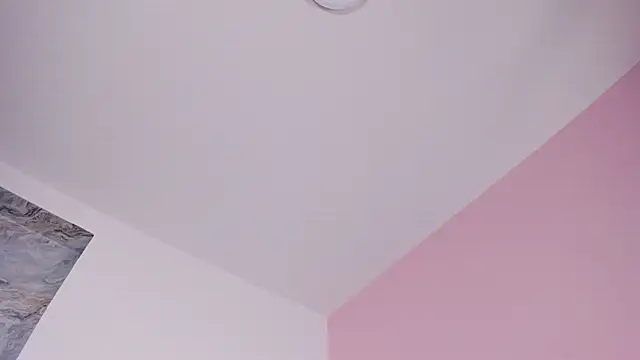 Živá chatovací místnost Kendall_Rous_