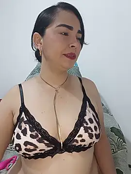 Sala de chat ao vivo de Emily_Divi69