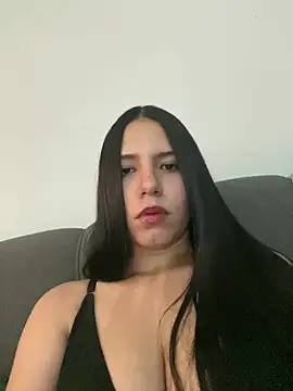 IsabelaRivers Adlı Modelin Canlı Sohbet Odası