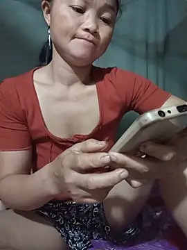 Živá chatovací místnost Tieuvy122