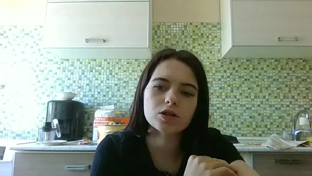 חדר צ'אט בשידור חי של KikiAmino