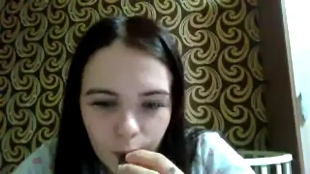 חדר צ'אט בשידור חי של KikiAmino