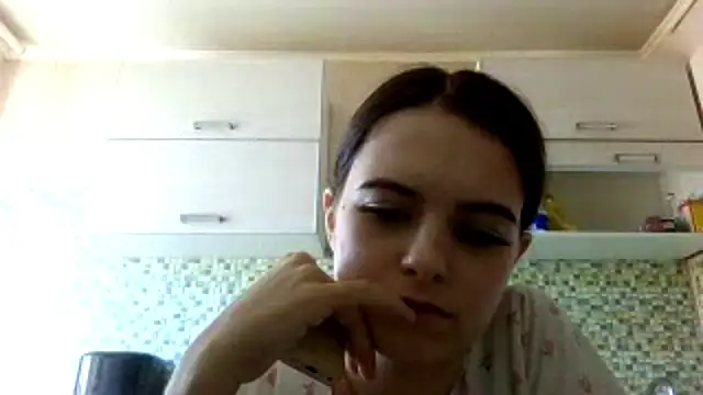 חדר צ'אט בשידור חי של KikiAmino