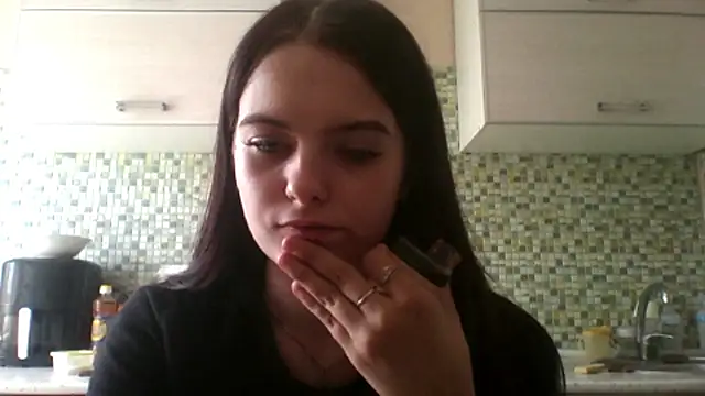 Živá chatovací místnost KikiAmino