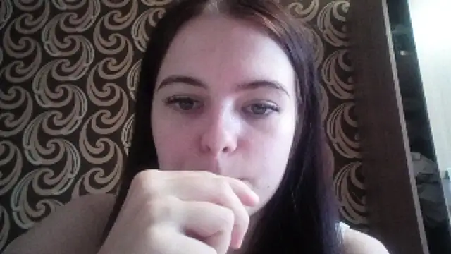 Chat soba uživo modela KikiAmino
