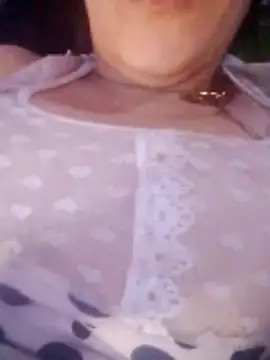 salwalona Adlı Modelin Canlı Sohbet Odası