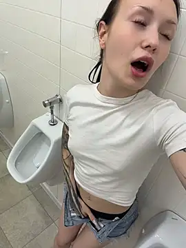 EliteBitch – live sex-cam-show