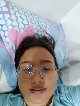 naughty_girl_hot_'s Live Chat Room