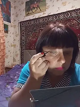 AuroKaria Adlı Modelin Canlı Sohbet Odası