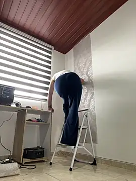 Isabella_varella- Adlı Modelin Canlı Sohbet Odası