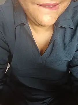 Sala de chat ao vivo de Riyashrma001