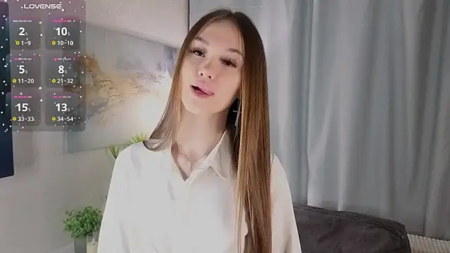 LuraPodraza's Live Chat Room