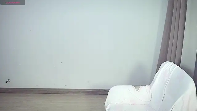 חדר צ'אט בשידור חי של Eva-000