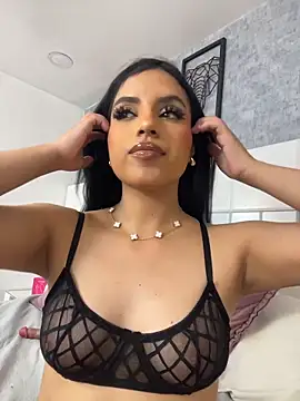 SusanneGrace's Live Chat Room