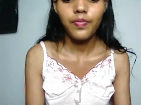 Sala de chat ao vivo de Shanaya_xo