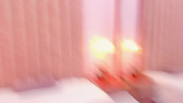 Zoe_Monrow's Live Chat Room