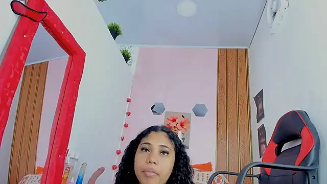 EllyBloom Live chatroom