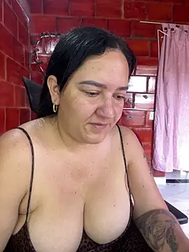 Fresita-12 Live chatroom