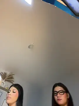 JassmineLove's Live Sex Cam Show