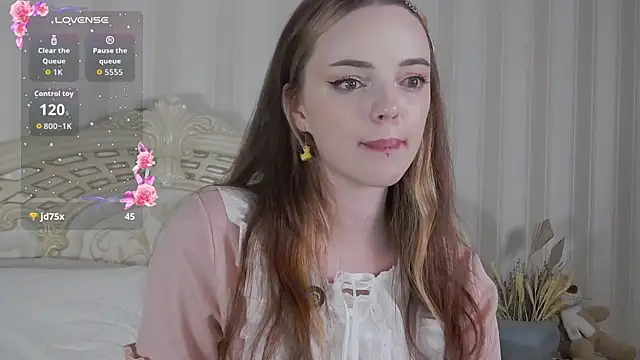 LianaGracee's Live Chat Room