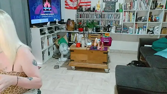Phòng Chat Trực Tiếp teddythebeer86
