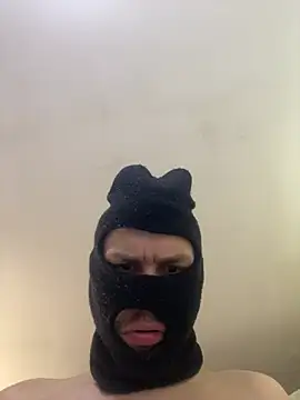Lion_Yummy's Live Chat Room