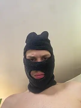 Lion_Yummy's Live Chat Room