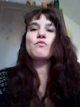 Maggie38's Live Chat Room