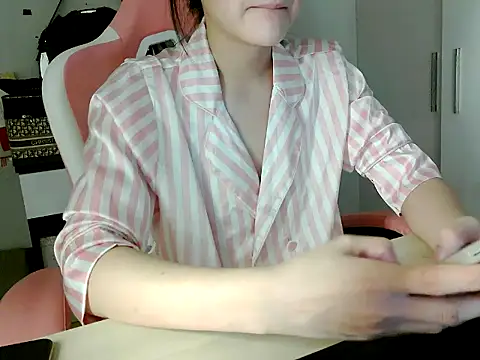 lucienguyen's Live Chat Room
